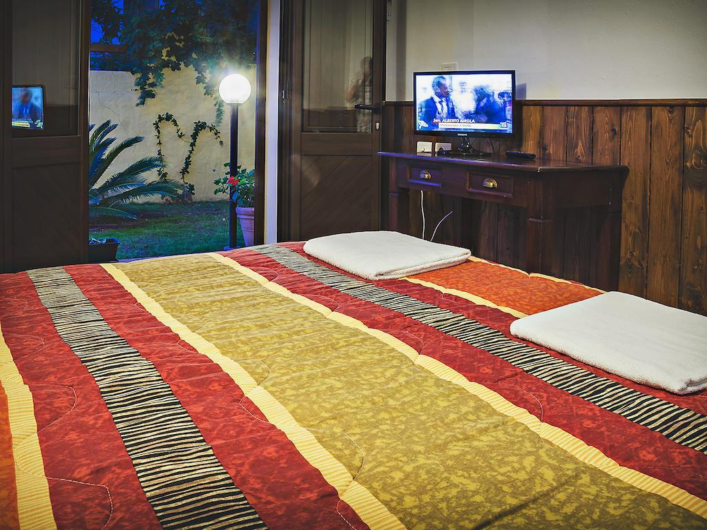 Bed And Breakfast Ichnos Cala Gonone Bilik gambar