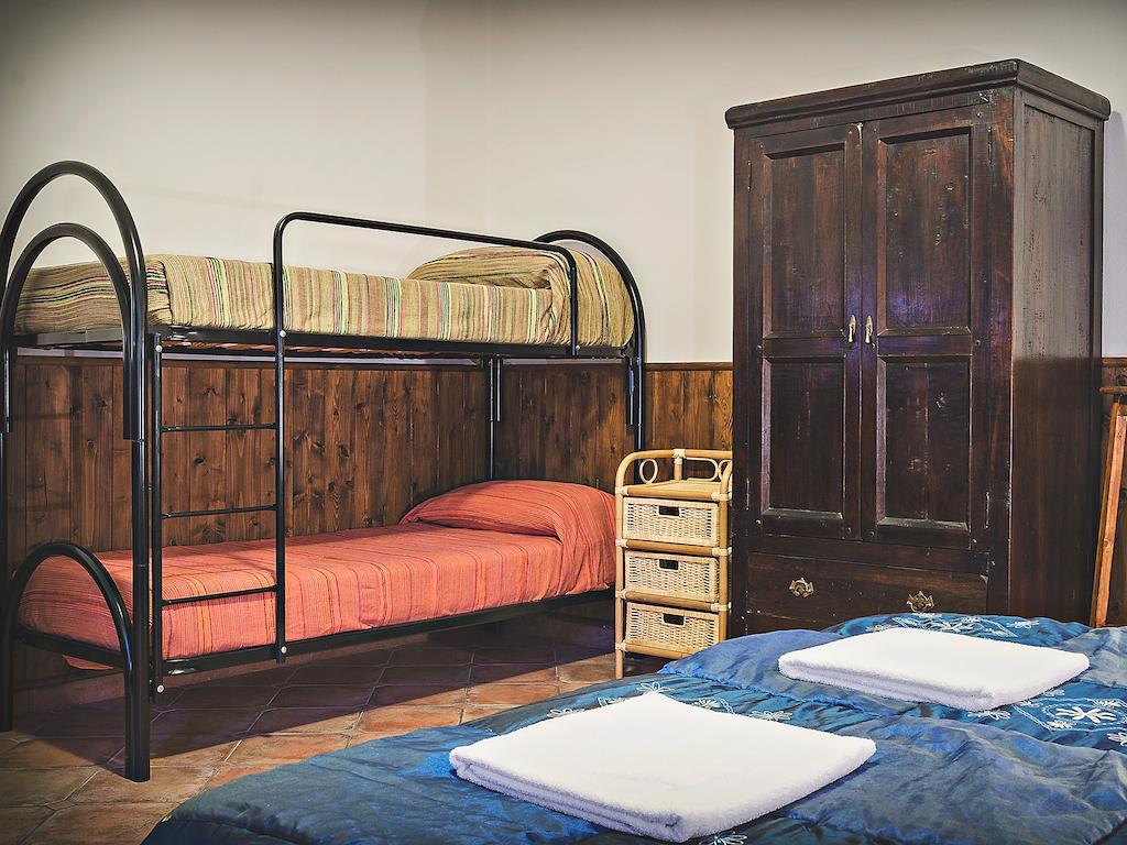 Bed And Breakfast Ichnos Cala Gonone Bilik gambar