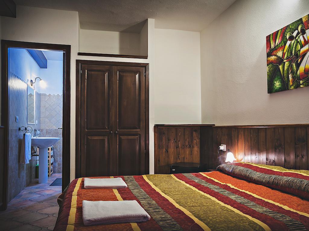 Bed And Breakfast Ichnos Cala Gonone Bilik gambar