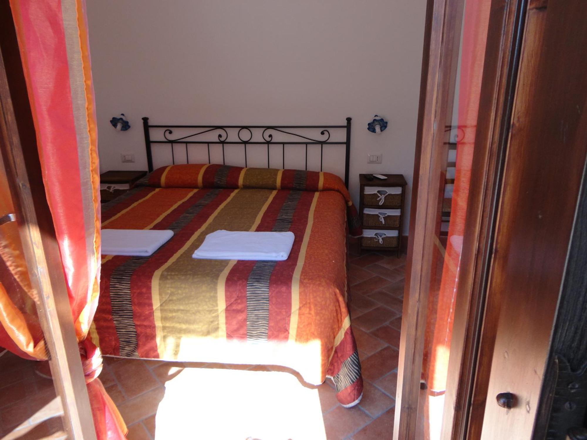 Bed And Breakfast Ichnos Cala Gonone Luaran gambar